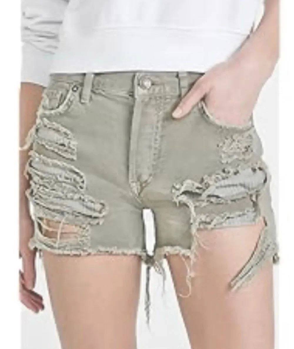 NWOT Free People Maggie Mid-Rise frayed BOHO light gray JEAN Shorts sz 29
